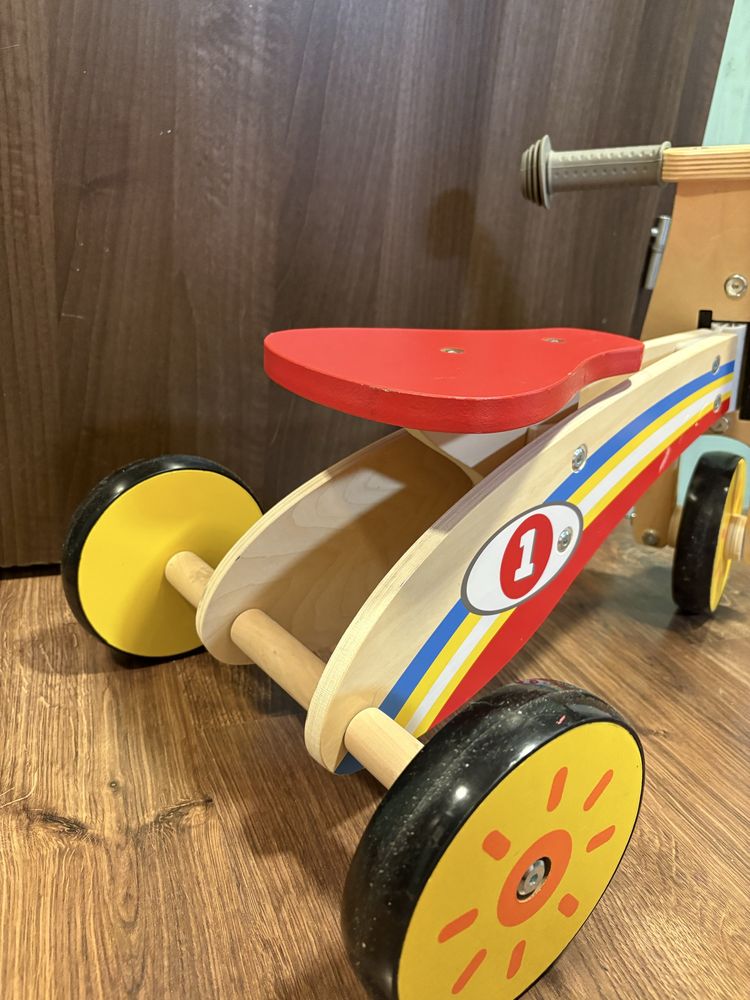 Drewniany rowerek biegowy playtive