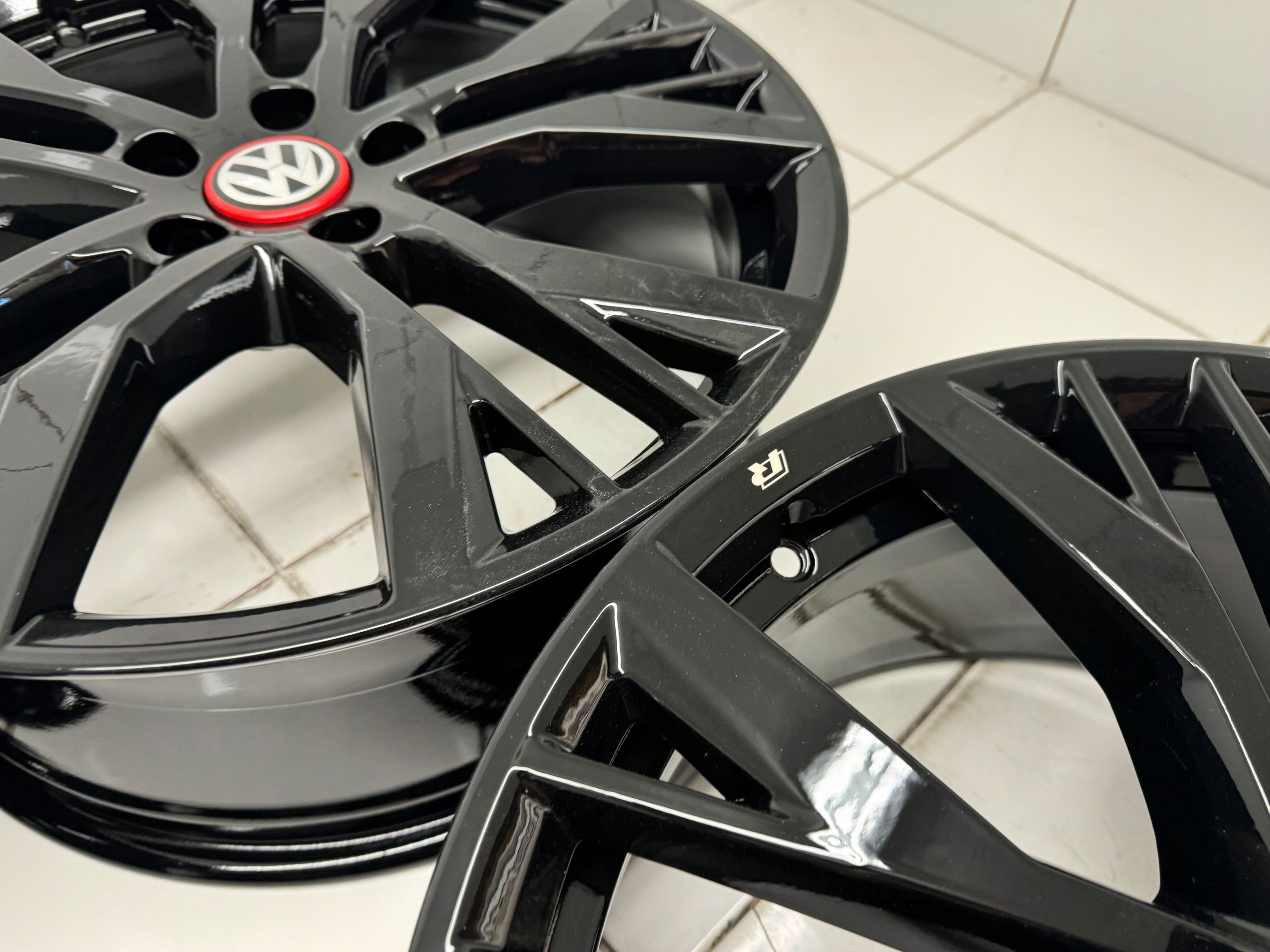 Felgi 19 VW golf Vii Gti 5G0 7.5Jx19H2 Et51 5x112 r Line Idealne