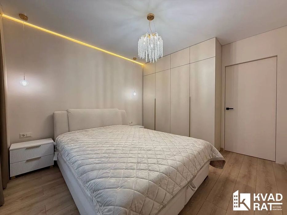 Продам повністю укомплектовану квартиру в ЖК Фемелі Плаза