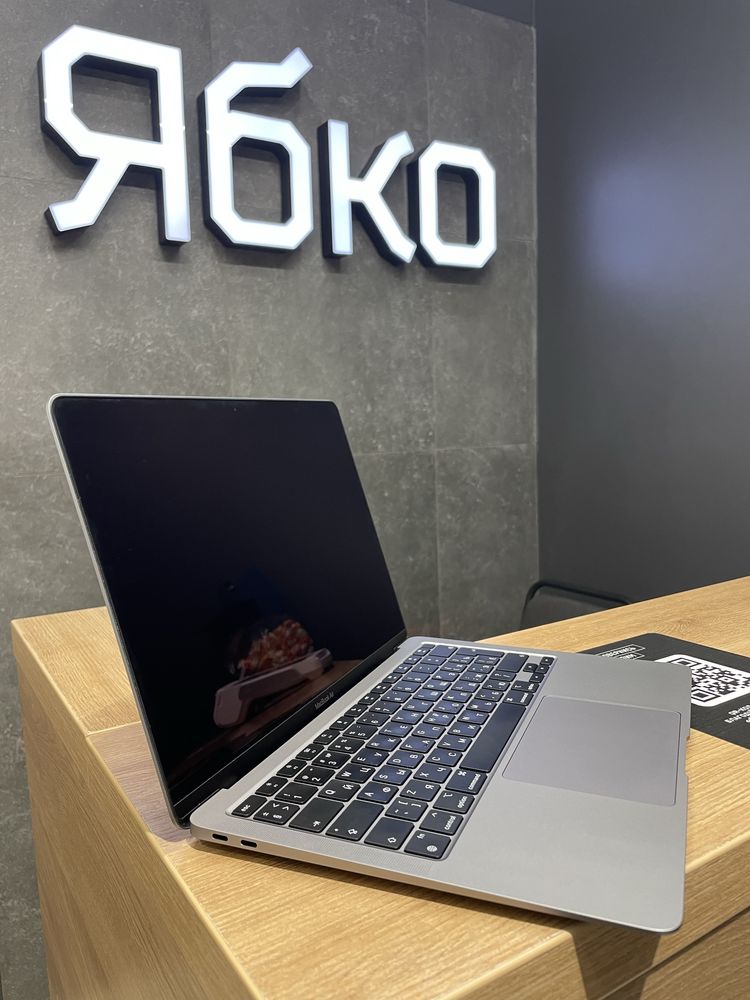 USED MacBook Air 13 Retina Space Gray 256GB (MGN63) 2020 Ябко, Львів