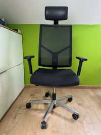 Fotel biurowy ergonomiczy