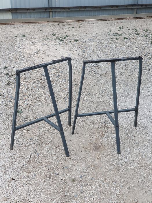 Cavaletes em Metal 70cm x 46cm (Valor Unitário)