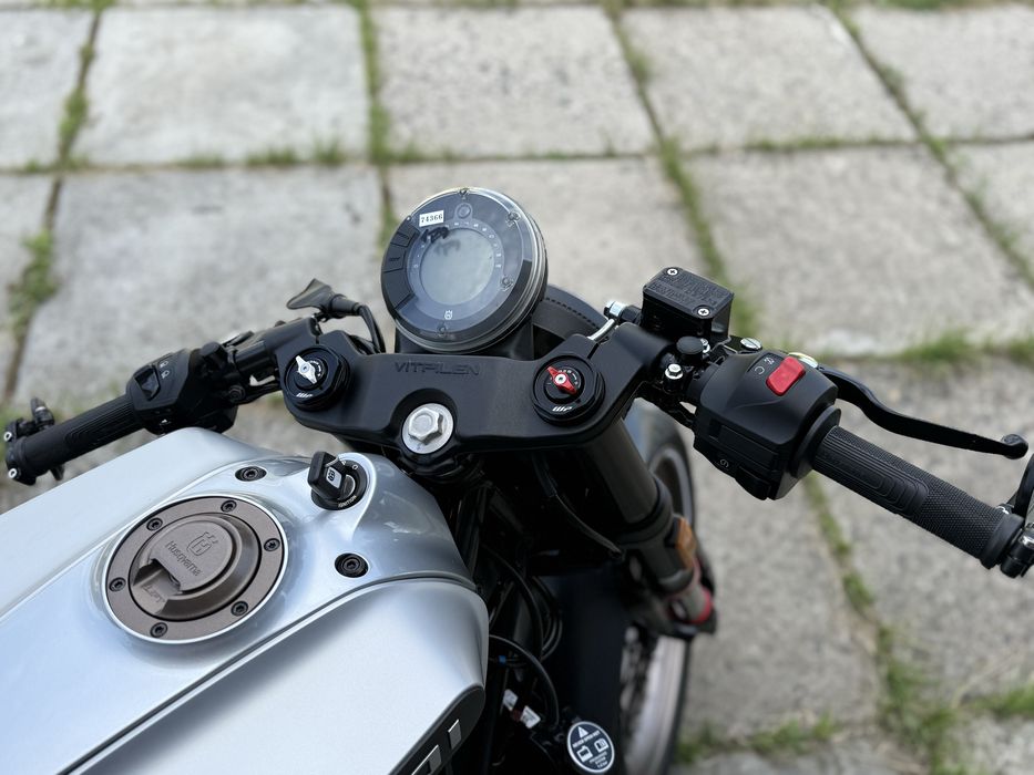 Husqvarna Vitpilen 401  з Японіі Без пробігу по Укр