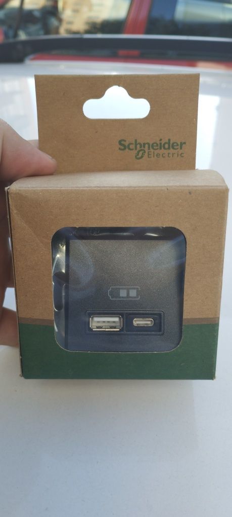 Подвійна USB-розетка Schneider Electric Asfora 2.4 А A+C Антрацит