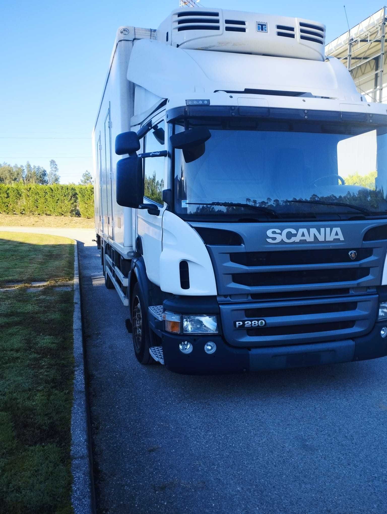 Scania P280 CX/FRIO