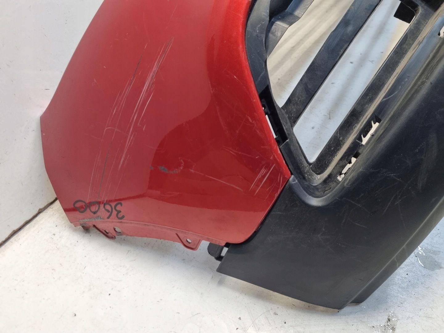 Renault Captur 13-17 Zderzak przód przedni GRILL
