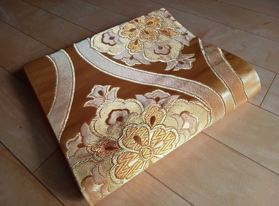 Japoński pas fukuro obi do kimono cosplay geisha bogato zdobiony złoty