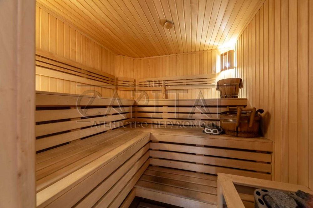 Здається в оренду розкішний будинок в Романкові 280м2 для вашої родини