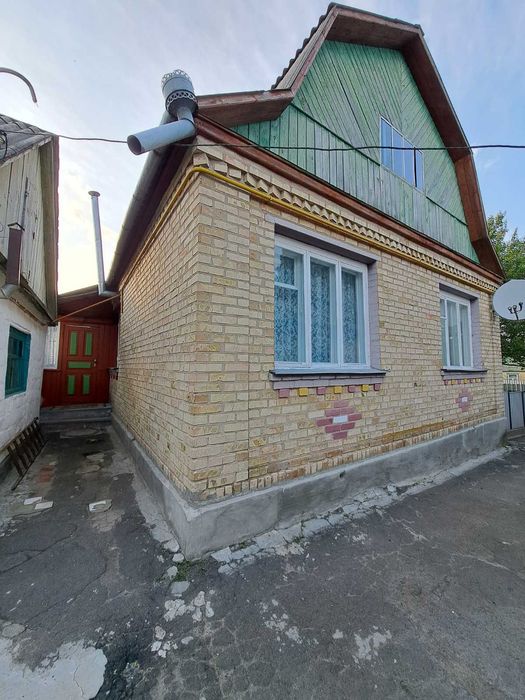 Продаж будинку м Радомишль