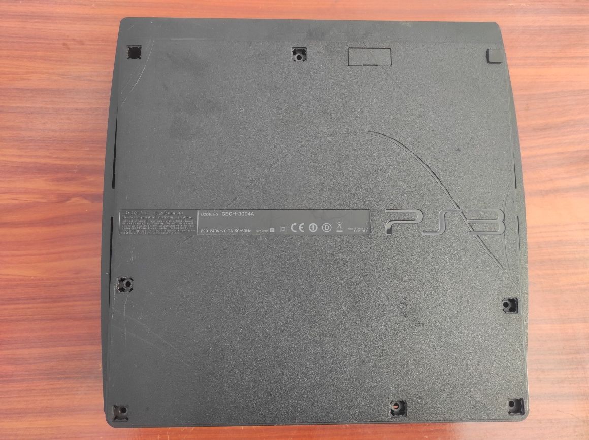 Caixa consola Sony PS3 Slim