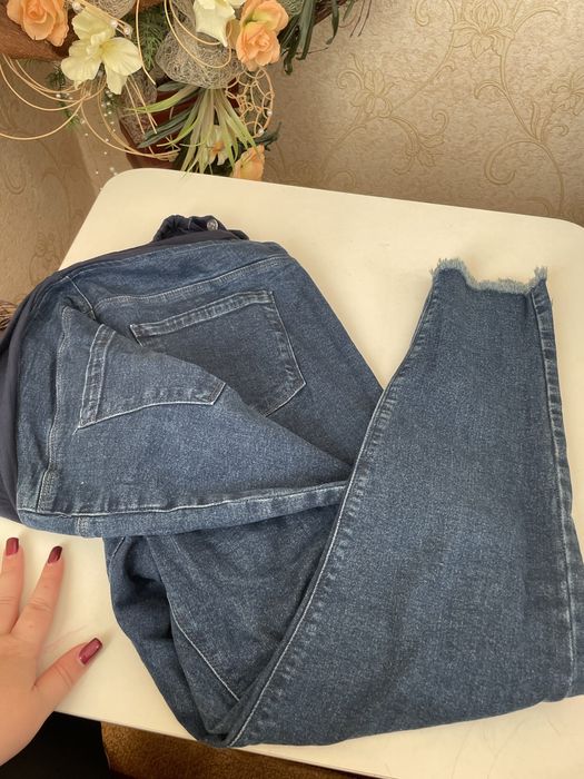 Джинси для вагітних