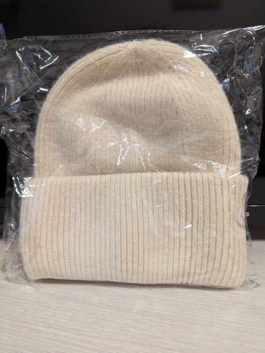 Шапка ангорова зимова