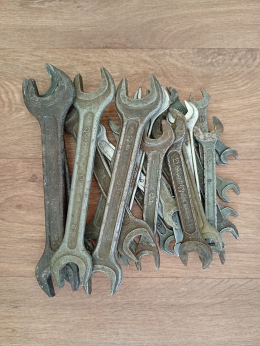 Ключи рожковые , накидные.   .