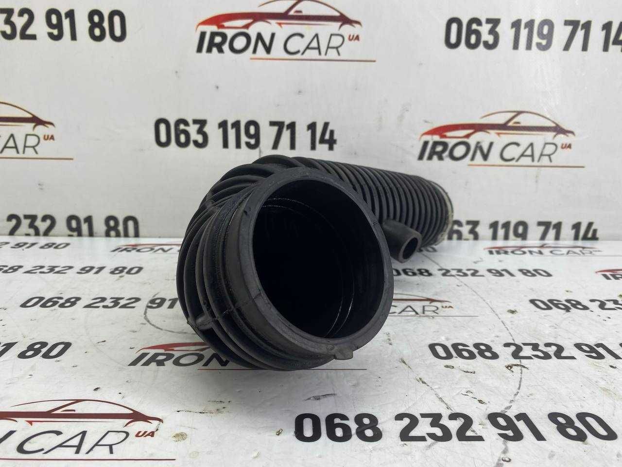 Патрубок повітряного фільтра SsangYong Rexton 2.7 23721-08400 01-12