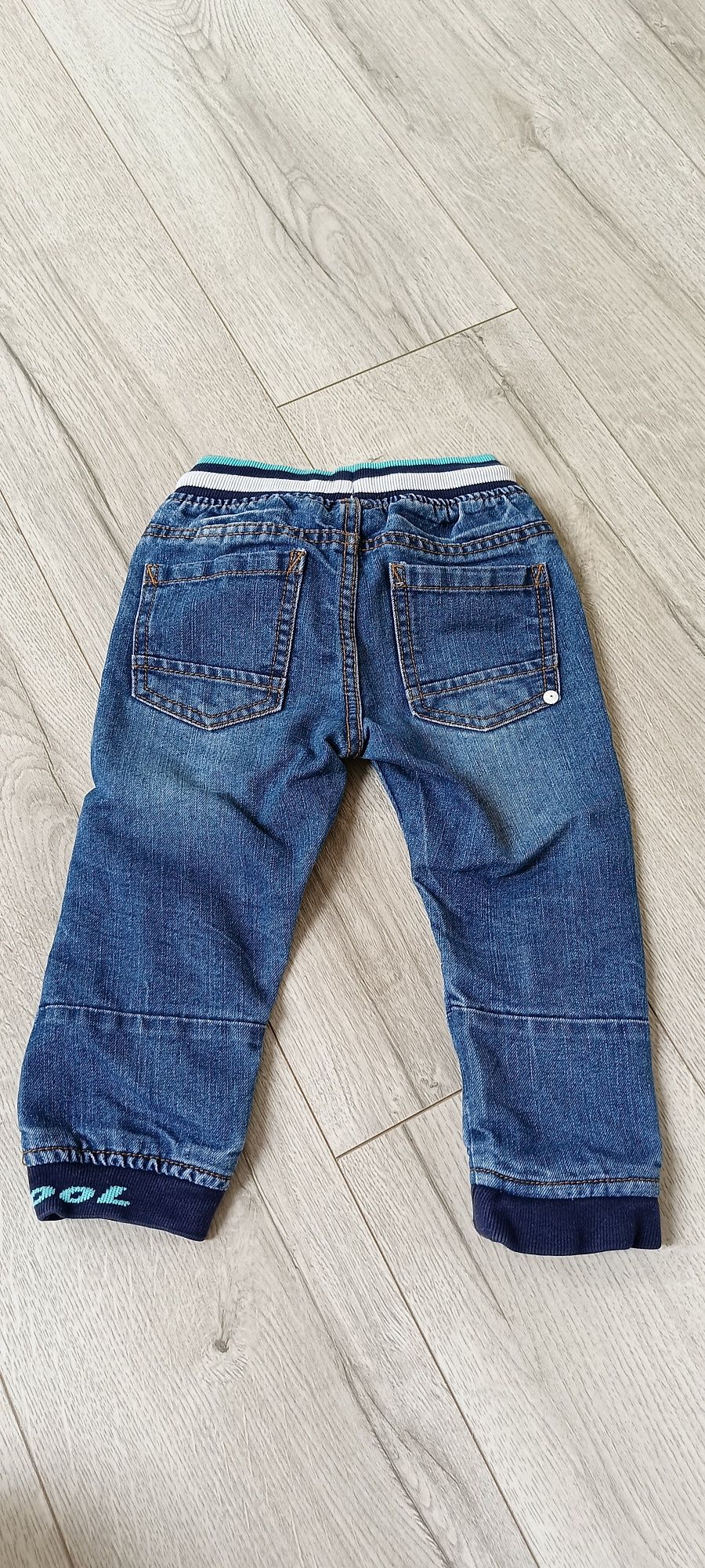 Spodnie jeansy rozmiar 92, 2 pary