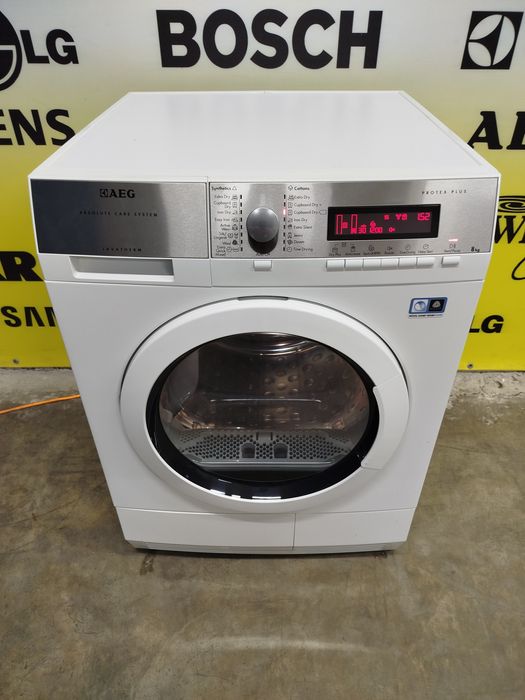 Сушка для одягу фірми AEG, модель T86580IH3