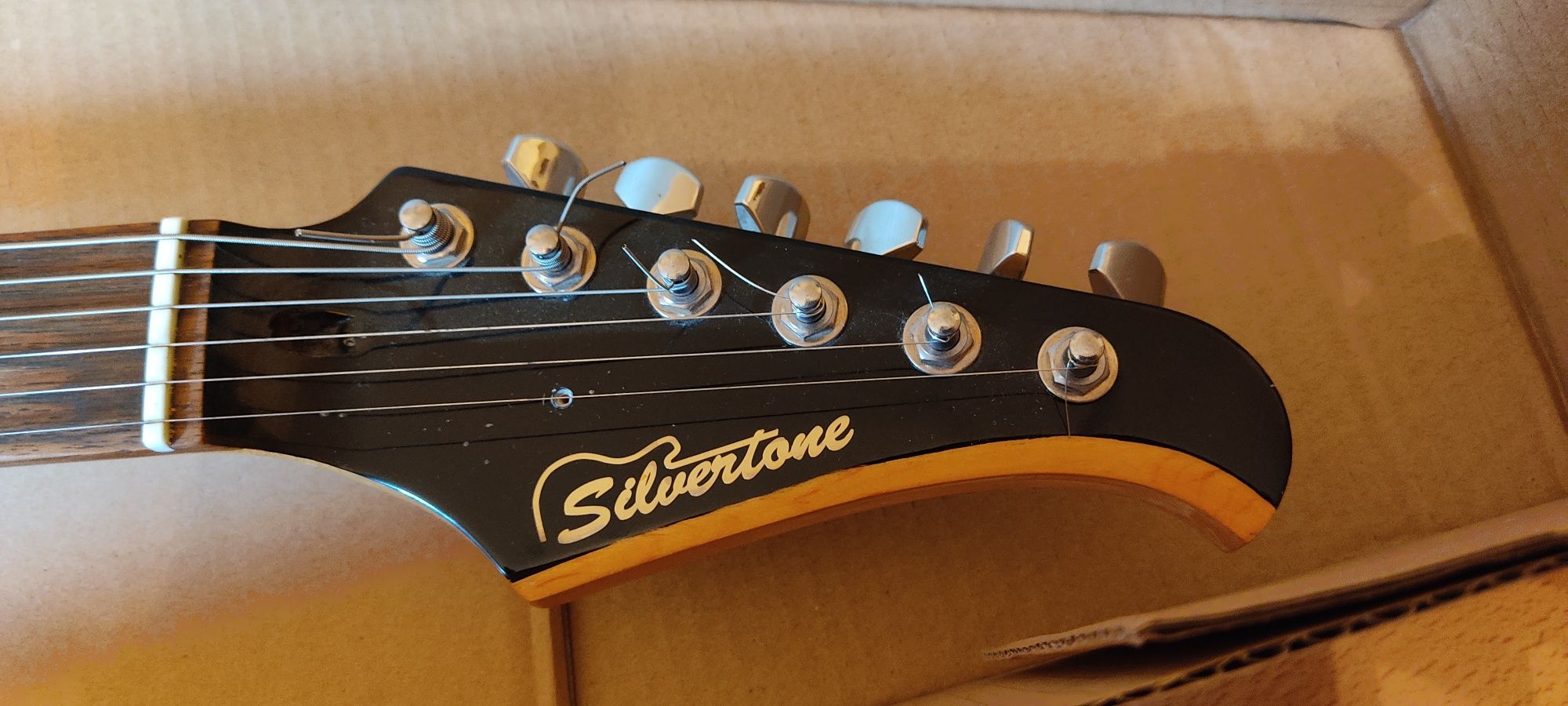 Gitara Silverstone stratocaster