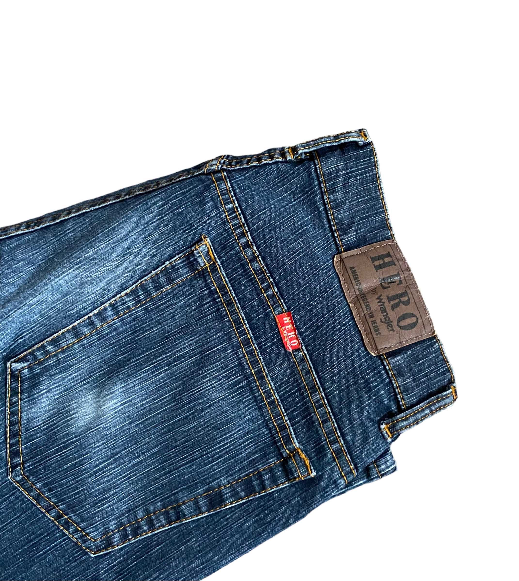 Wrangler Hero basic 5 pockets W34/L30, stan dobry