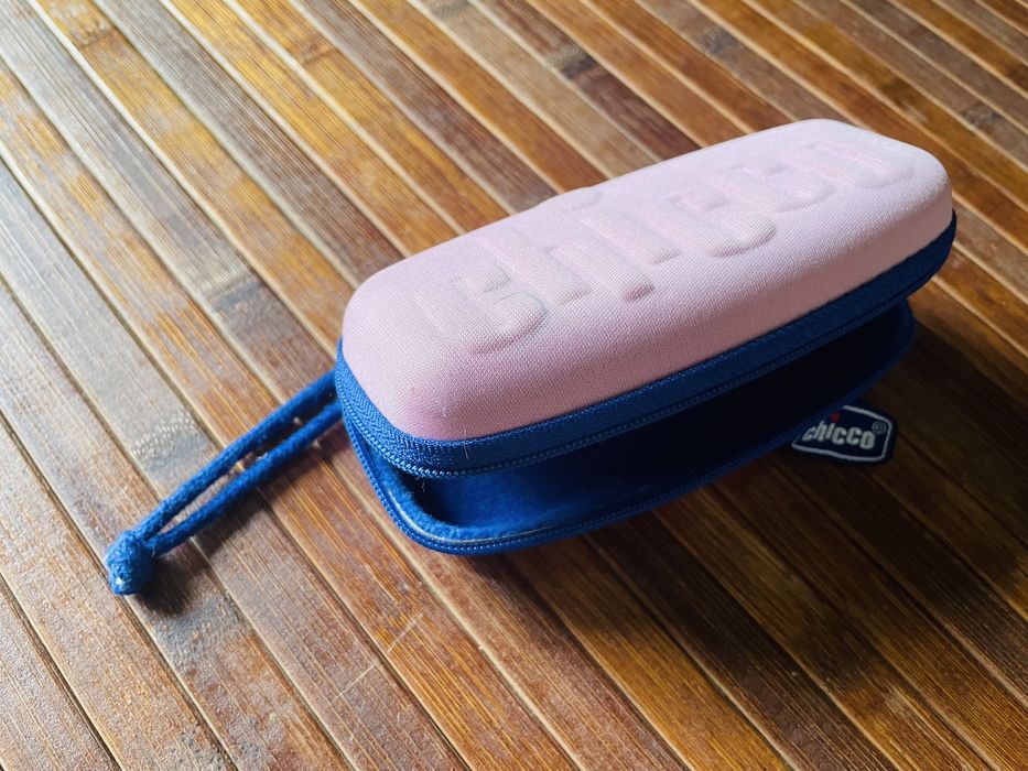 Caixa de óculos da marca CHICCO ( como nova)