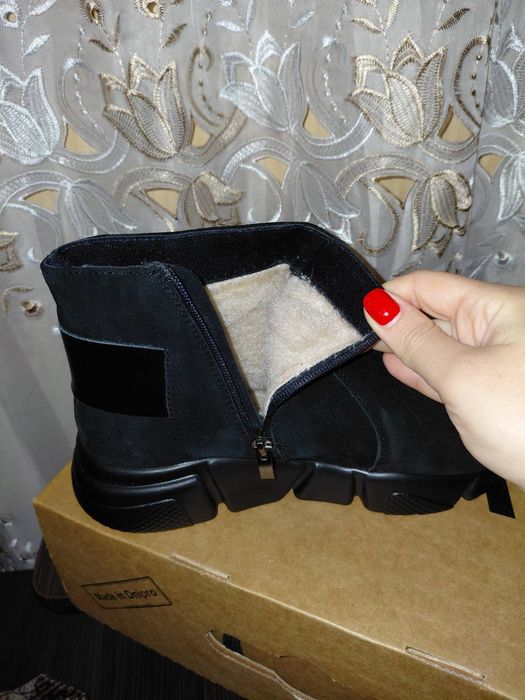 Продам зимове взуття