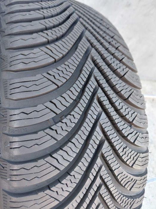 Резина зима 98%  Michelin Alpin 5 205.55.16