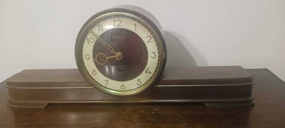 Zegar kominkowy - nakręcany