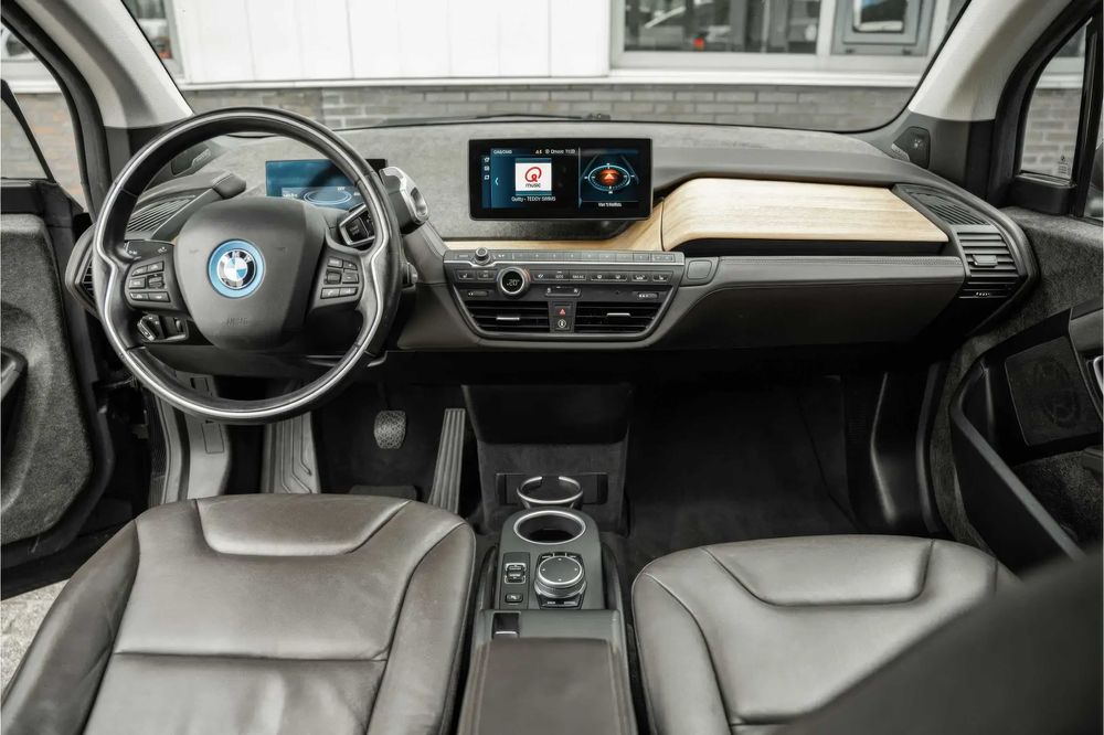 BMW i3      2019