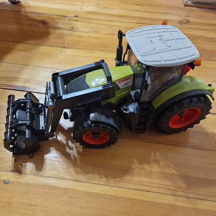 Іграшка трактор Bruder 03013