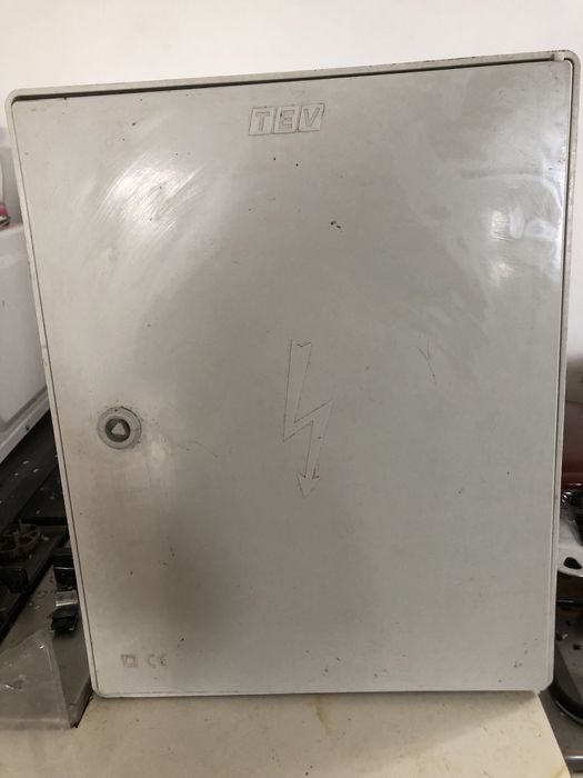 Caixa contador eletricidade