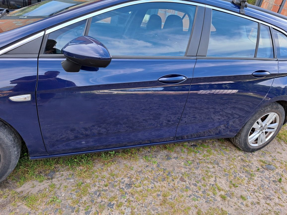 Drzwi lewe Opel Astra K kombi Z20Z