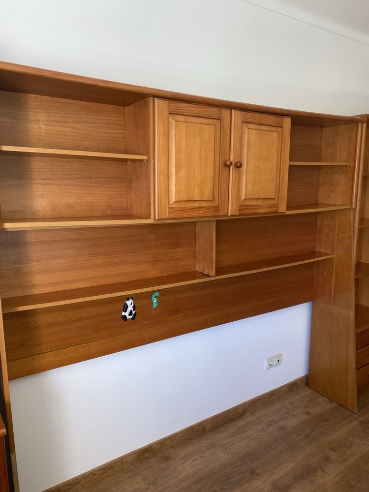 Mobiliario quarto solteiro em madeira