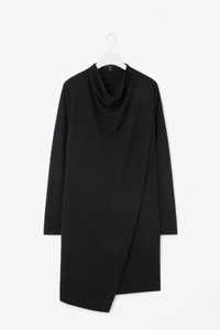 Стильна чорна сукня  туніка бренду Cos
