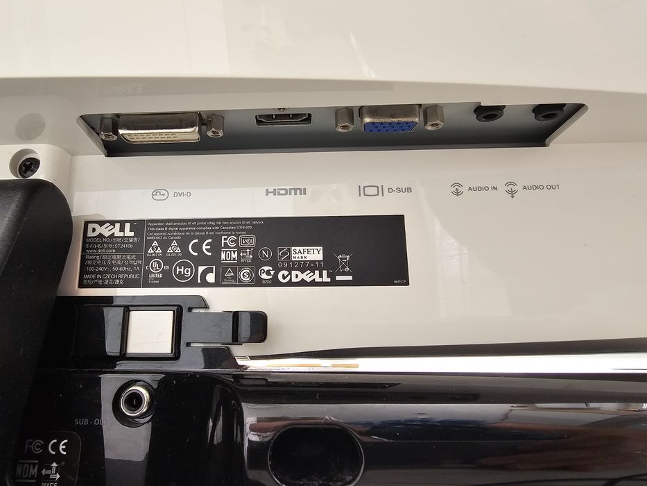 21'5 cala Monitor Dell ST2410b FHD + soundbar AY511