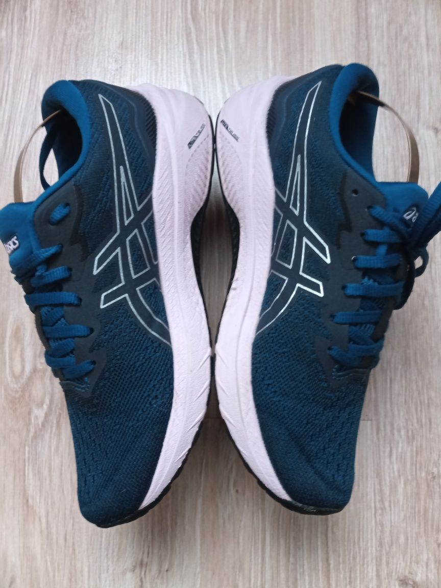 Жіноче взуття для бігу ASICS gel Gt-1000
