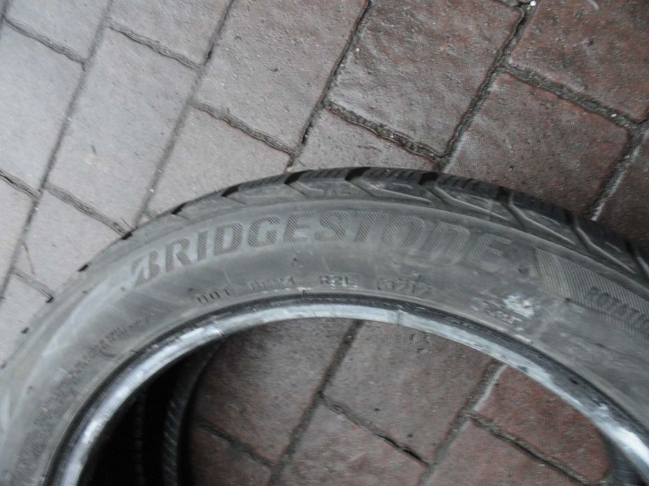 205/50R17 Bridgestone Blizzak LM-32