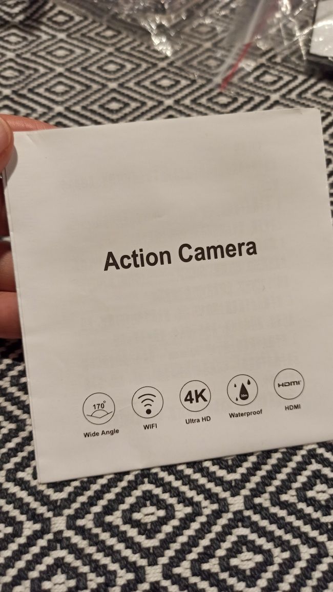 Action Camera z akcesoriami