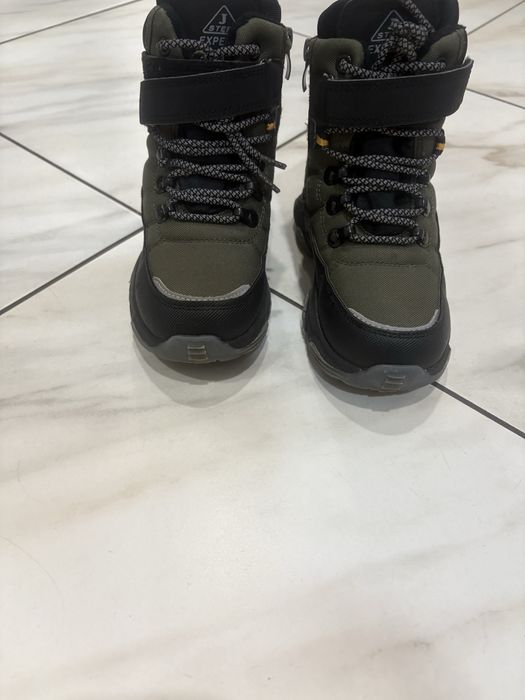 Зимові черевики на хлопчика