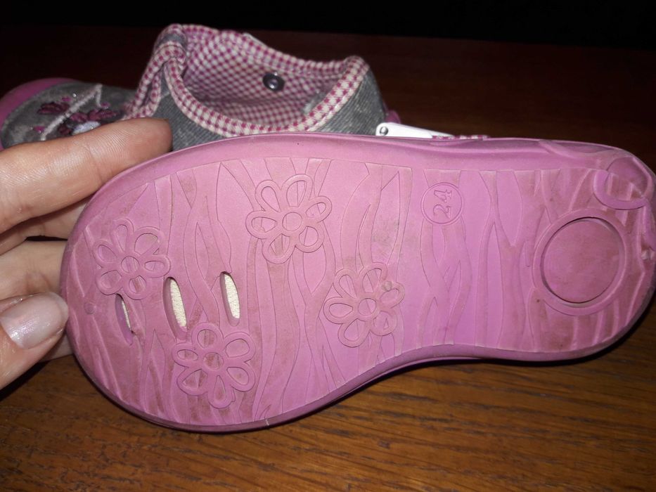 Детские тапочки