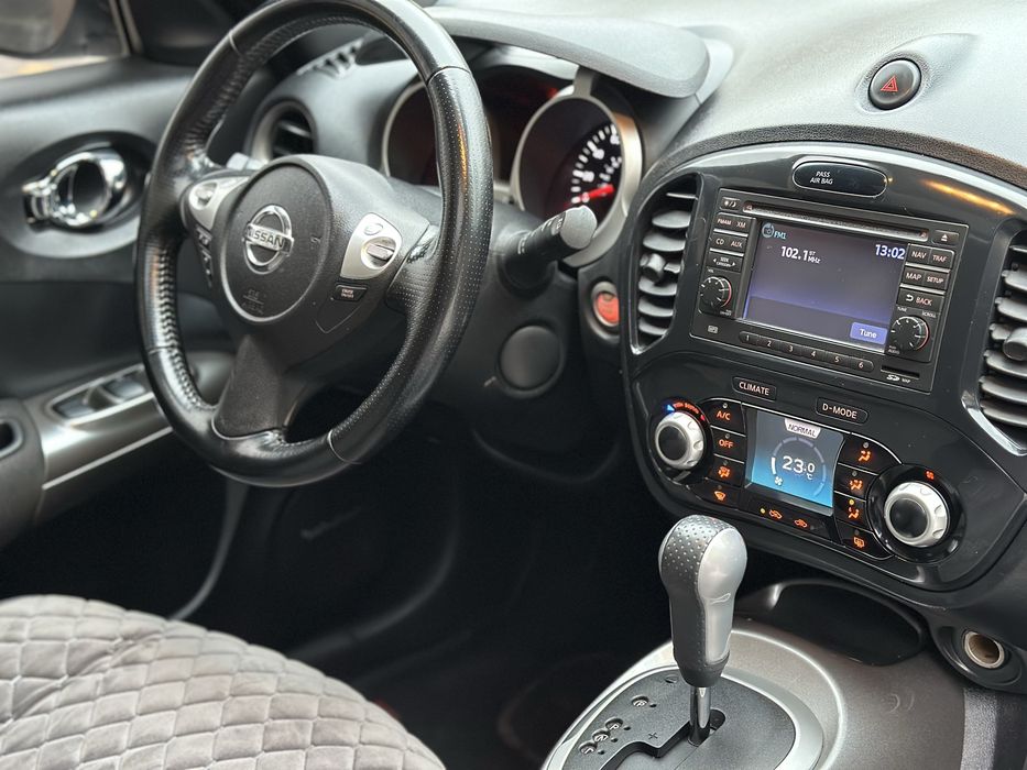 Продам Nissan Juke 2012 год Автомат