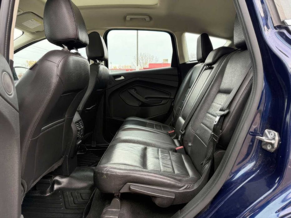 Ford C-Max Hybrid SEL      2016