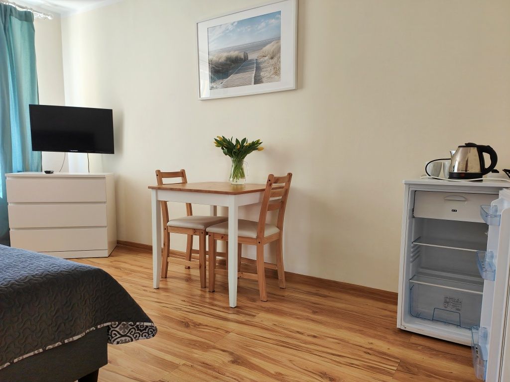 Pokój nocleg apartament nad morzem 2 3 4 osobowy Dziwnów trzyosobowy