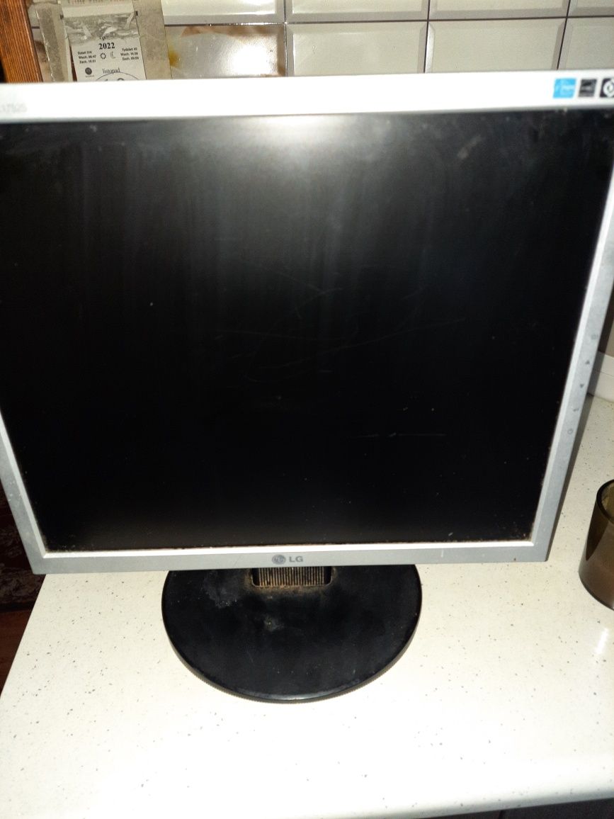 Monitor LG L1752SQ
