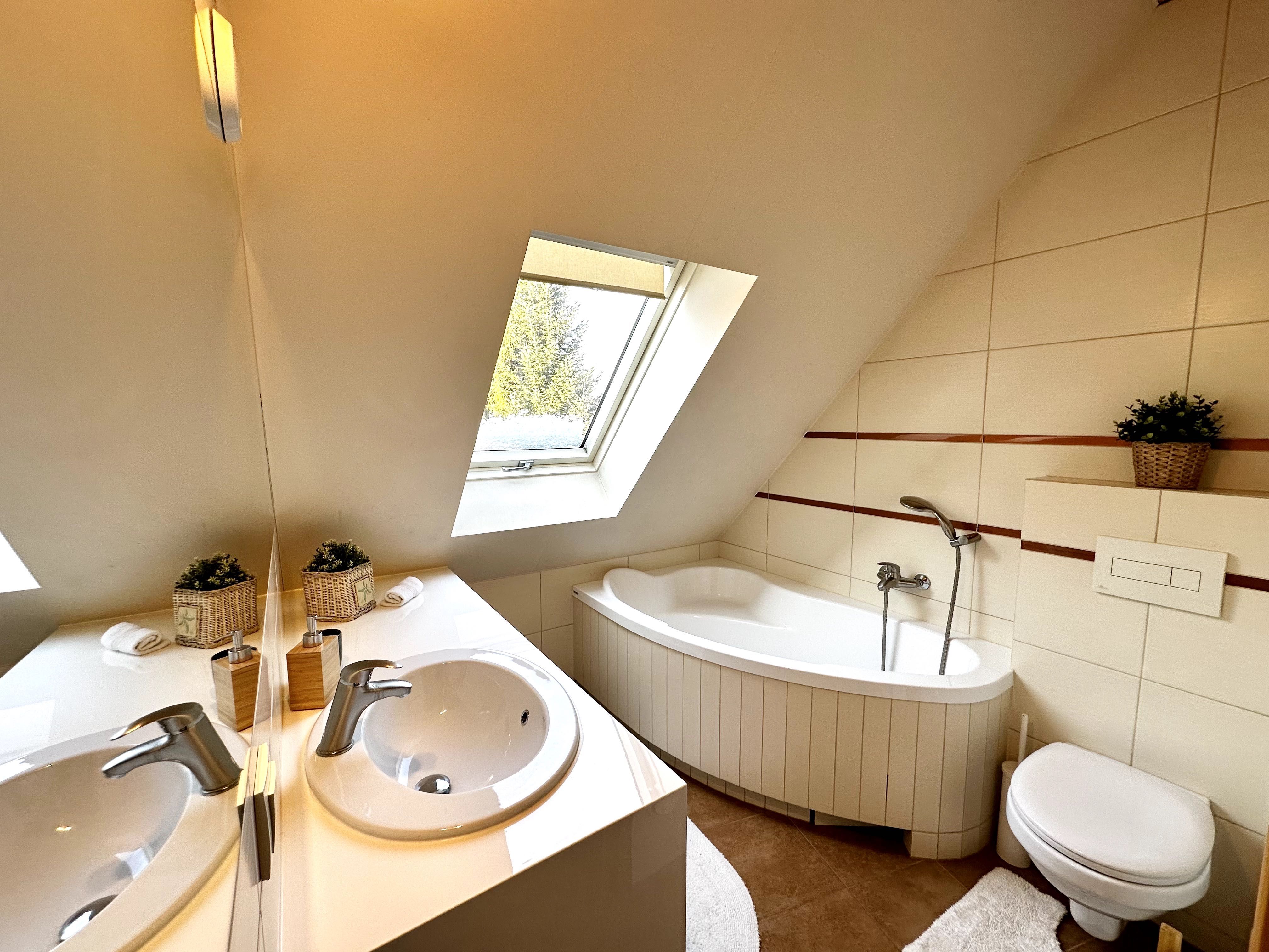 Domek z jacuzzi ma wsi | dom z bali | drewniany domek z JACUZZI