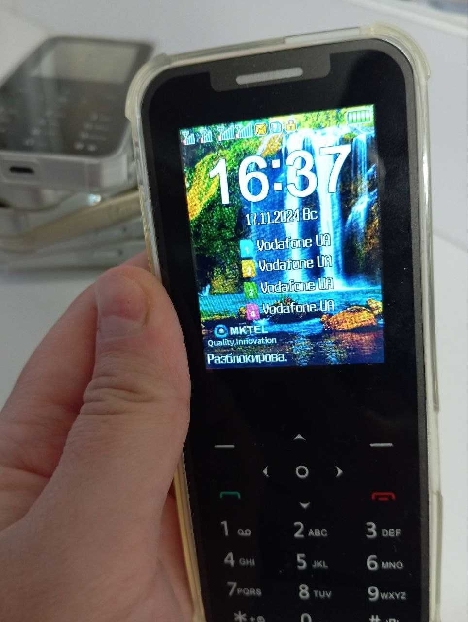 Кнопковий телефон Servo X4 black