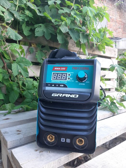 Инверторный сварочный аппарат  Grand MMA-350 Profi