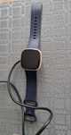 fitbit opaska smartwatch uszodzony  versa