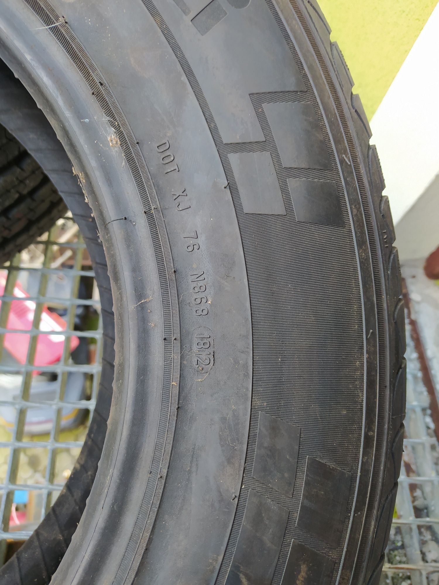 Opony Pirelli 205/75 R16C chrono