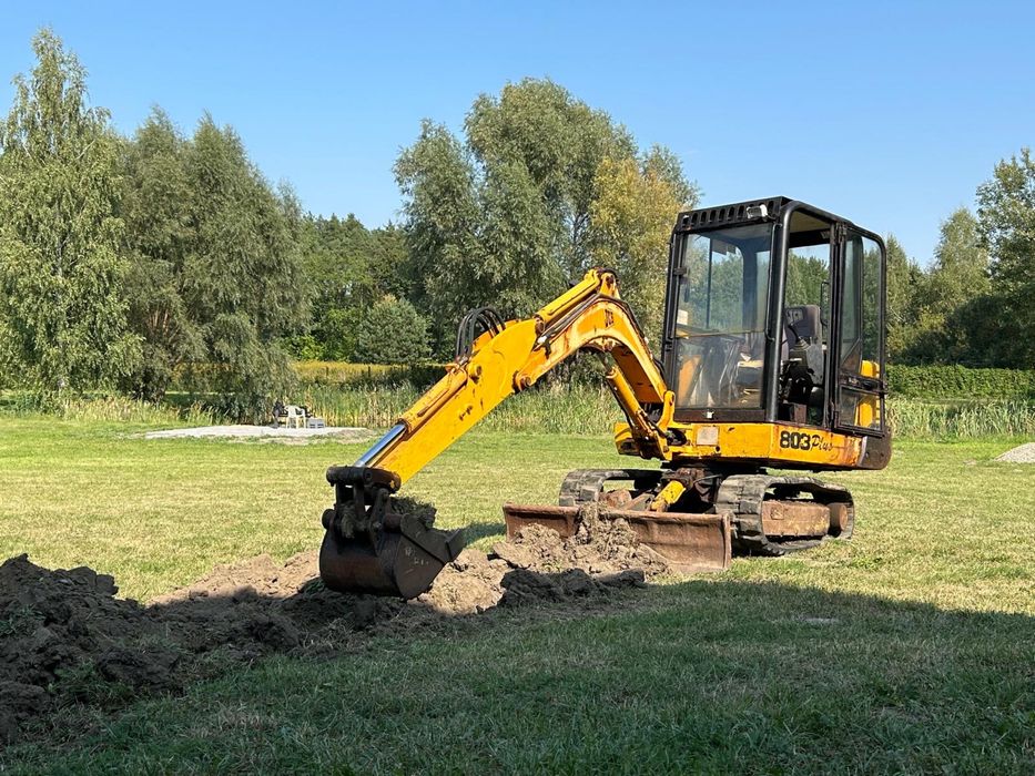Koparka JCB 803 stan techniczhy DOBRY dżoistiki Perkins Kopie Jeździ