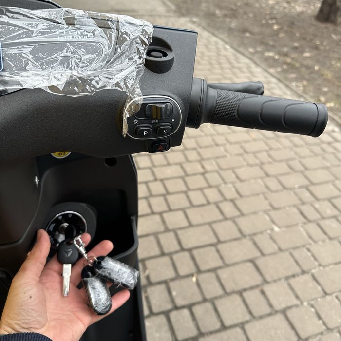 Новий електроскутер Yadea T5 2000W 72V20Ah 2024р.Графеновий АКБ скутер