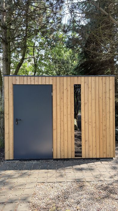 Domek narzedziowy Modrzew montaz na miejscu.